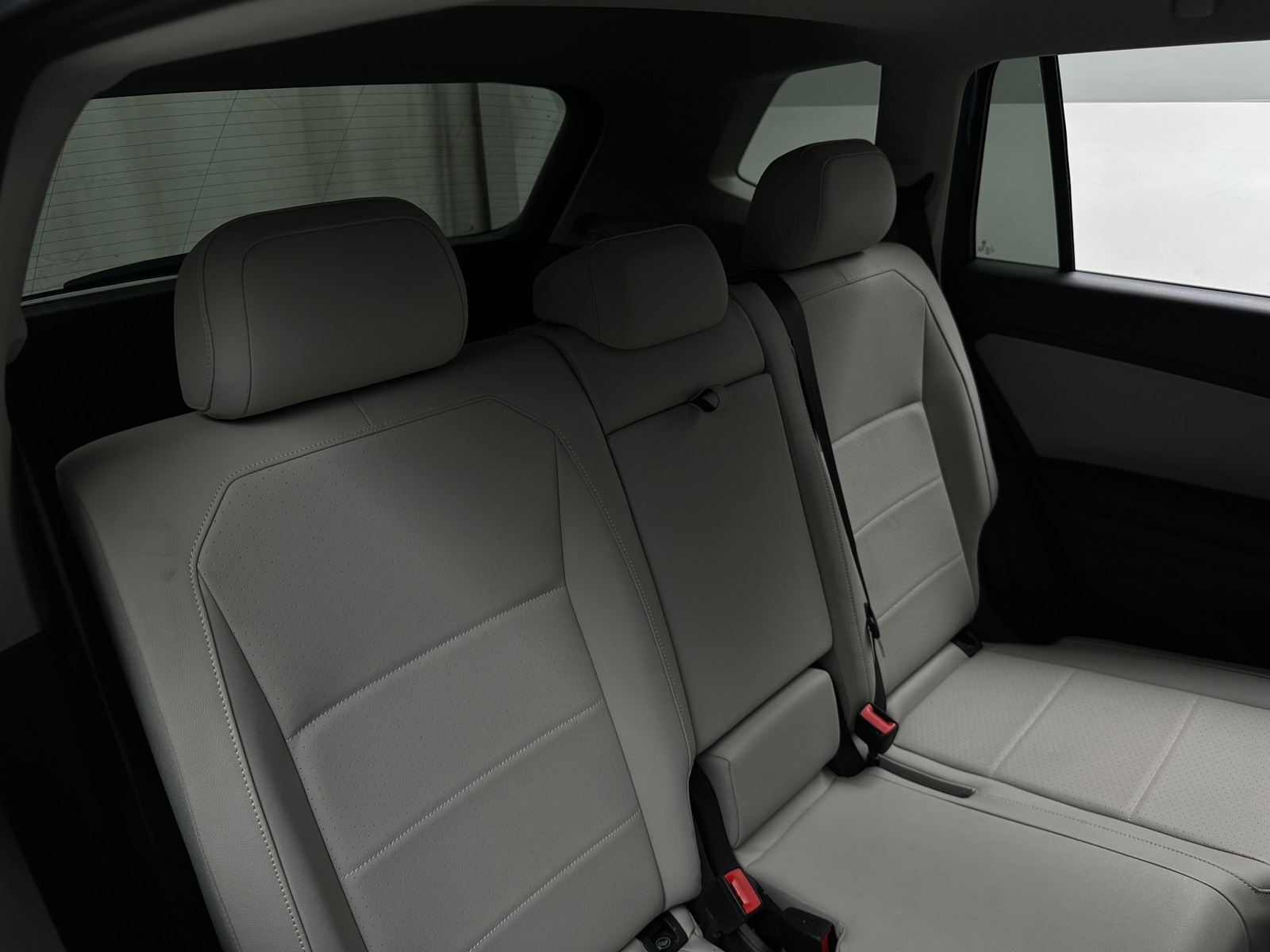 Thumbnail: 2020 Volkswagen Tiguan - 5