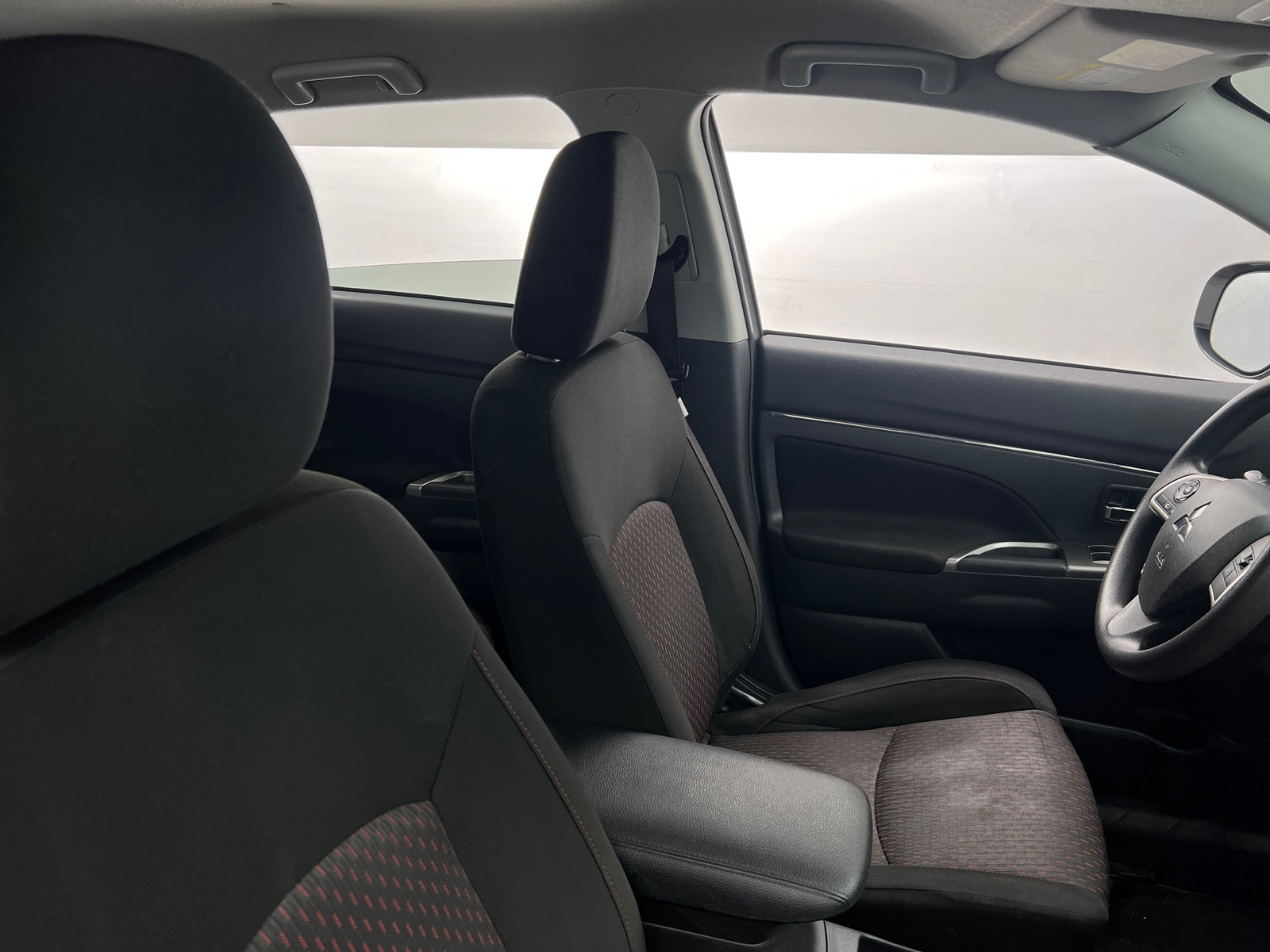 Thumbnail: 2019 Mitsubishi Outlander Sport - 2