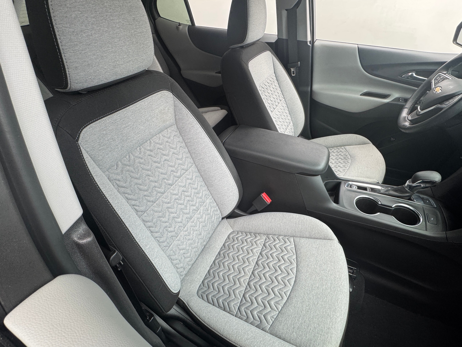 Thumbnail: 2023 Chevrolet Equinox - 2