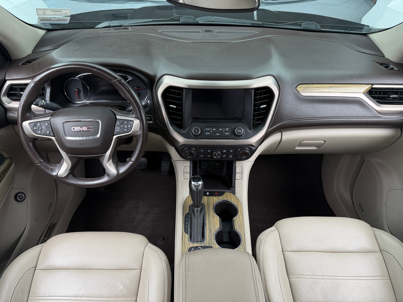 Thumbnail: 2019 GMC Acadia - 2