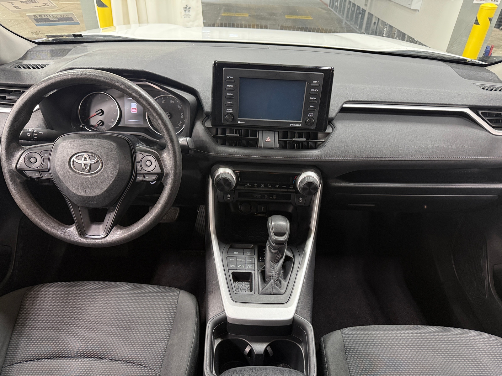 Thumbnail: 2020 Toyota RAV4 - 3