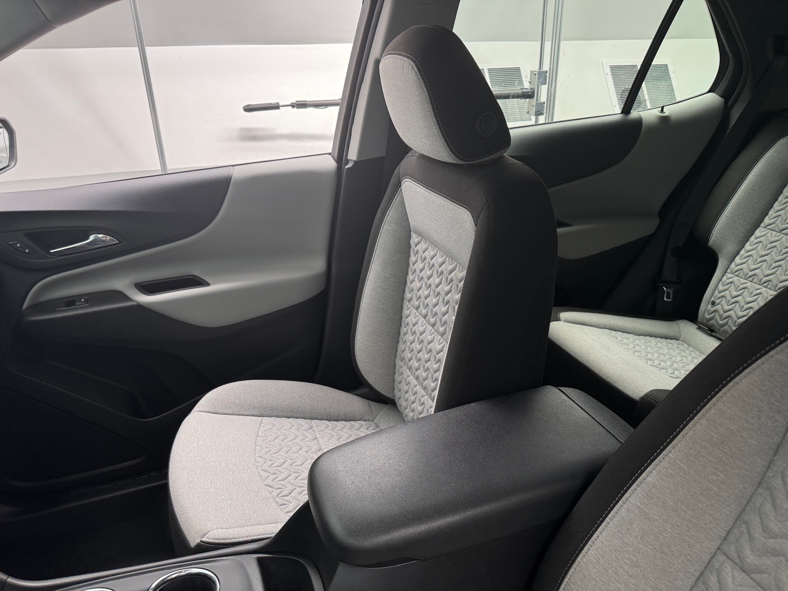 Thumbnail: 2023 Chevrolet Equinox - 2