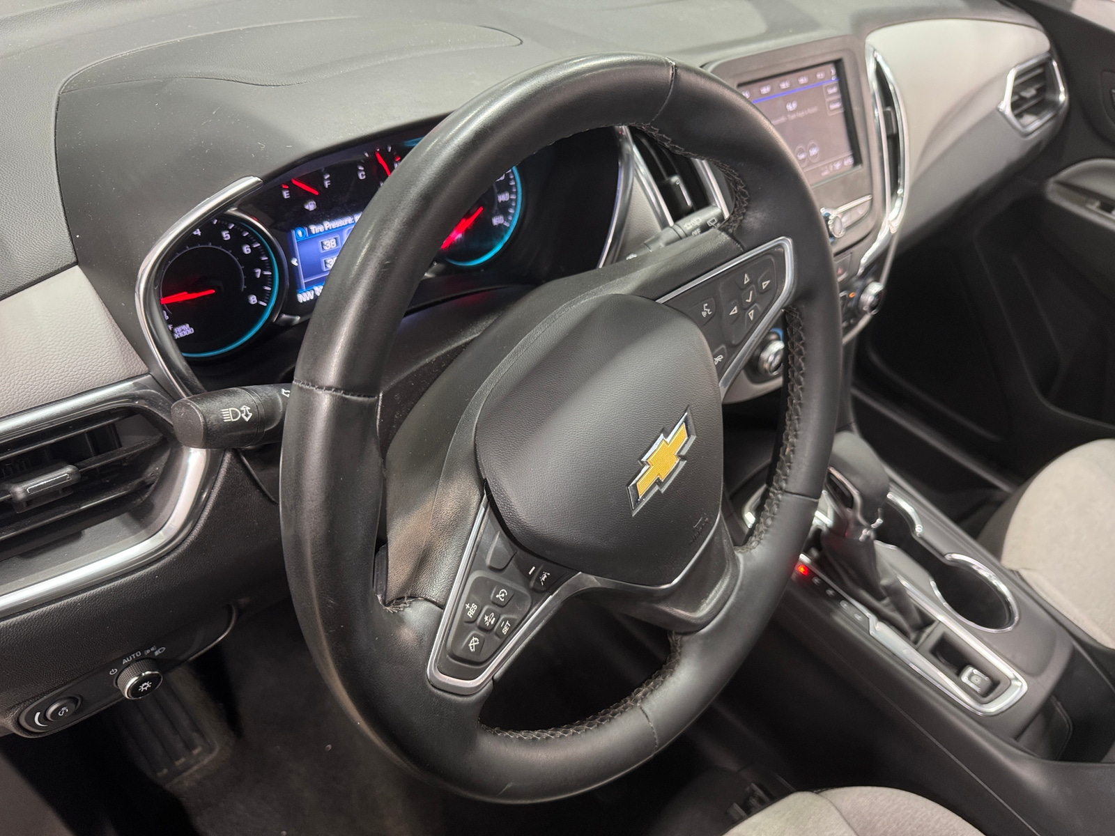 Thumbnail: 2023 Chevrolet Equinox - 3