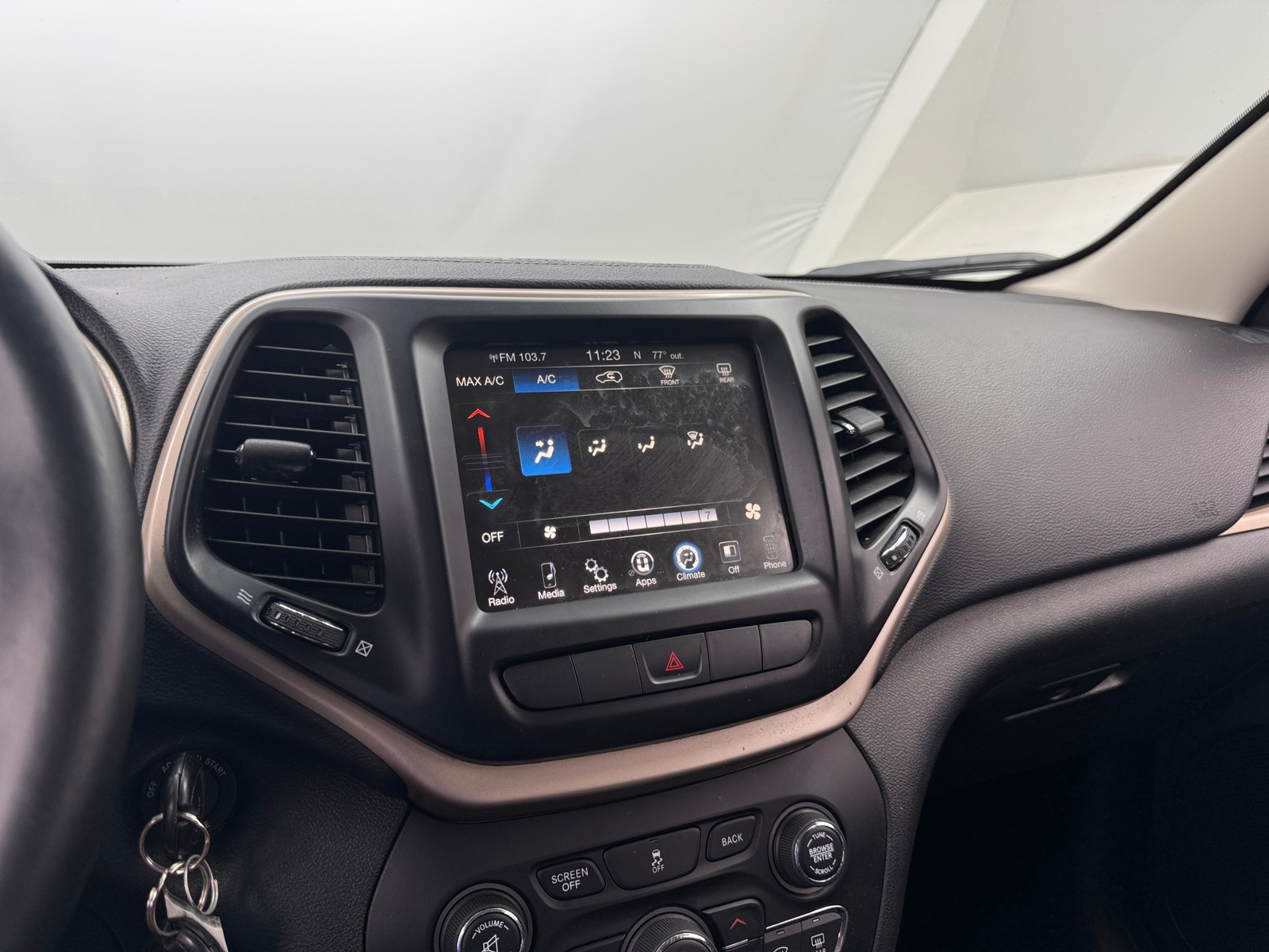 Thumbnail: 2014 Jeep Cherokee - 4