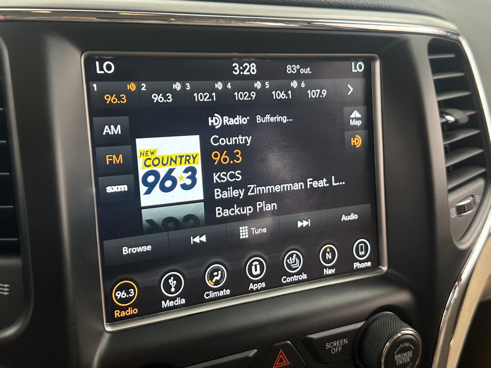 Thumbnail: 2018 Jeep Grand Cherokee - 4
