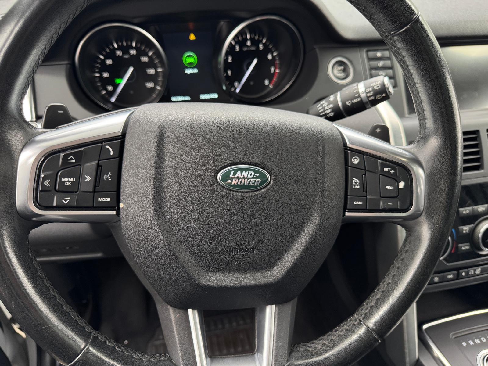 Thumbnail: 2019 Land Rover Discovery Sport - 4