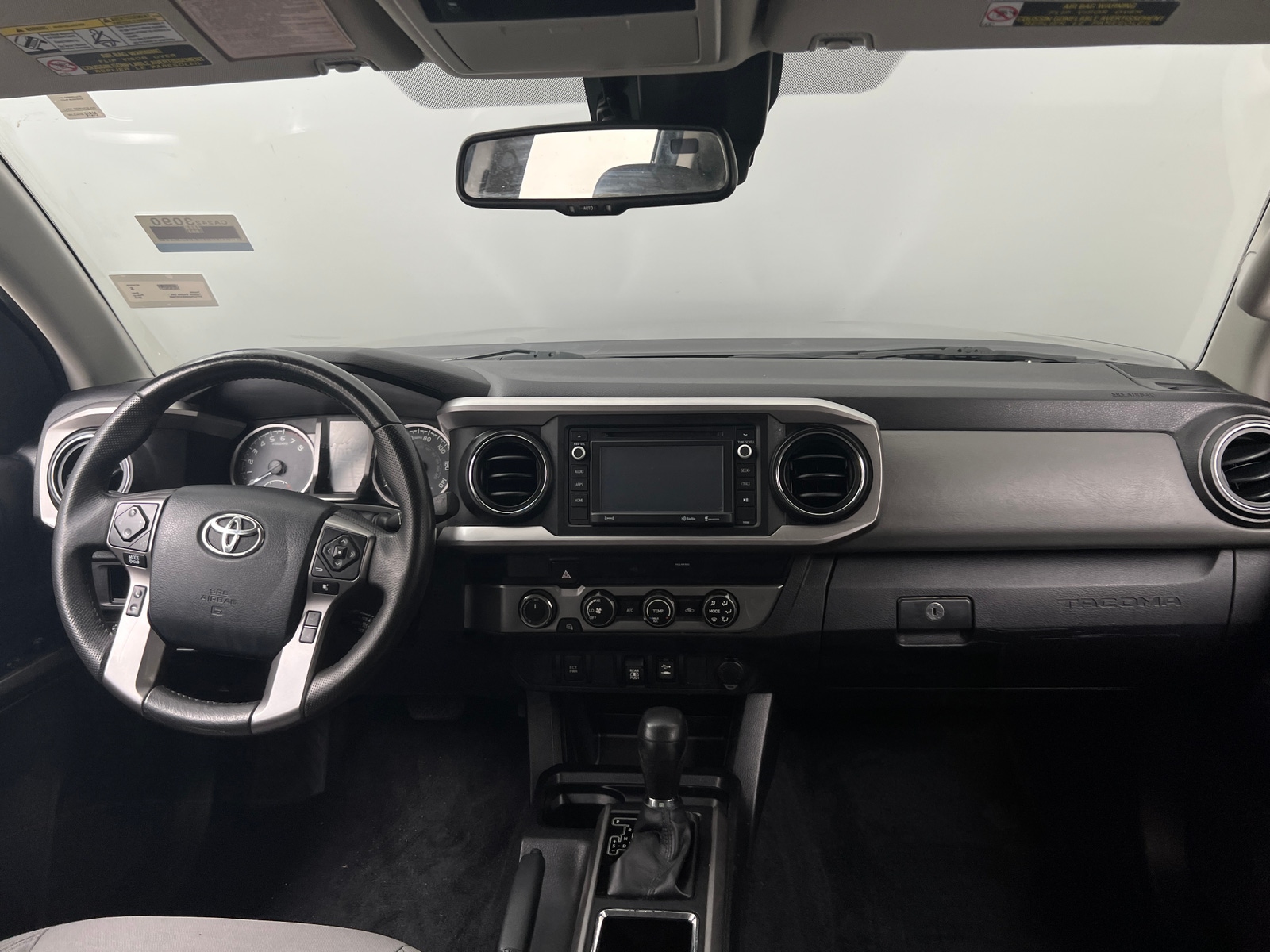 Thumbnail: 2019 Toyota Tacoma - 3