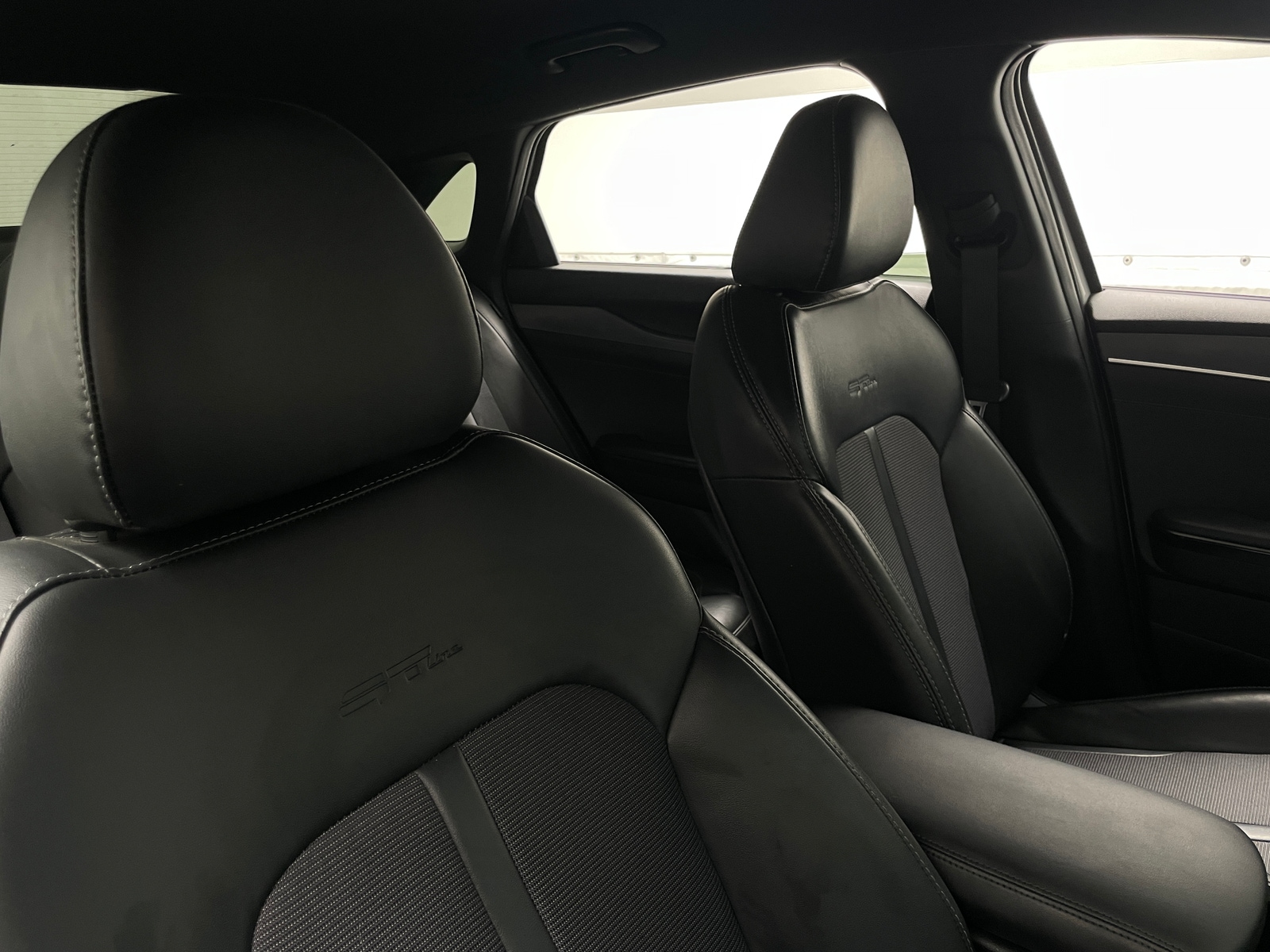 Thumbnail: 2023 Kia K5 - 2
