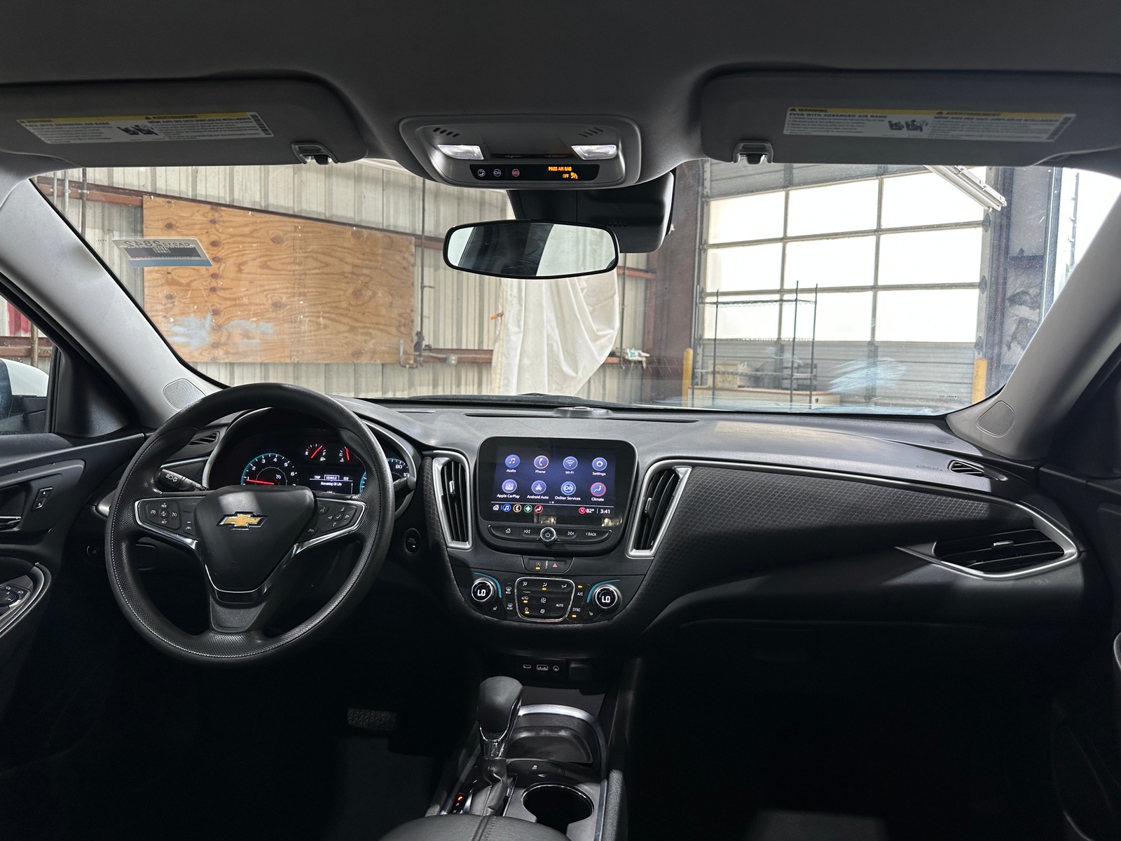 Thumbnail: 2023 Chevrolet Malibu - 3