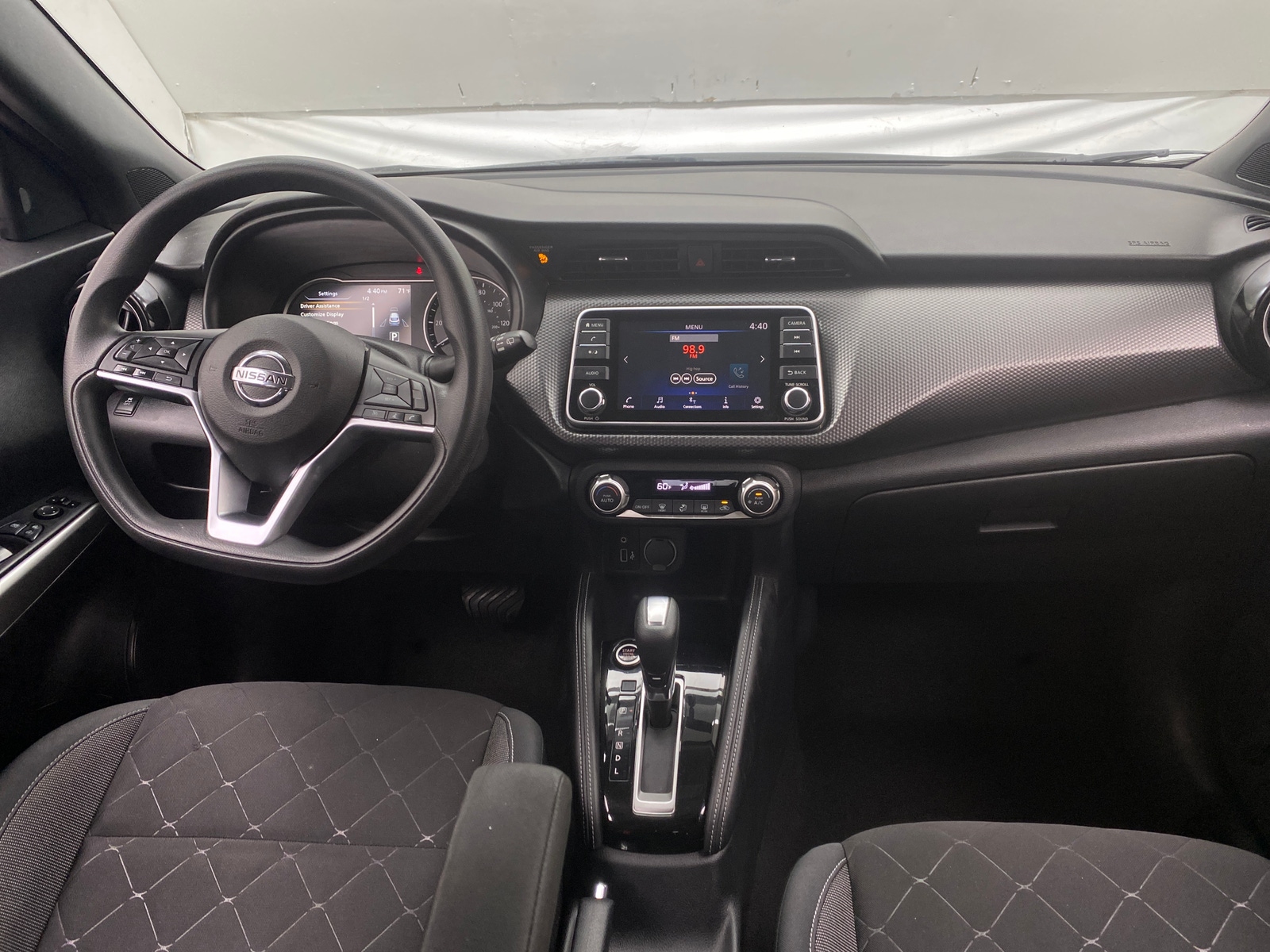 Thumbnail: 2019 Nissan Kicks - 3