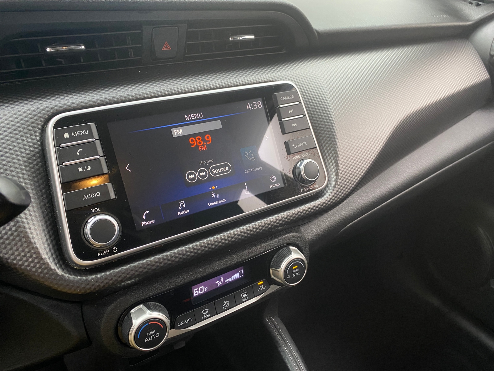 Thumbnail: 2019 Nissan Kicks - 4