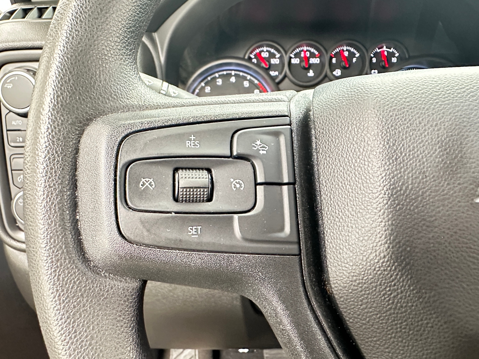 Thumbnail: 2024 Chevrolet Silverado 1500 - 5