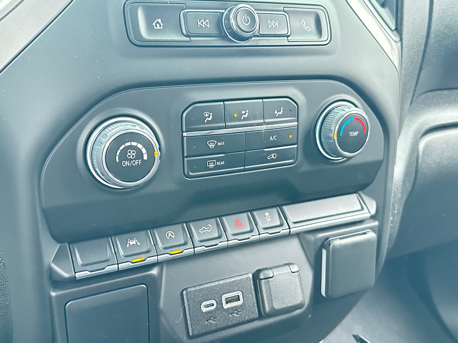 Thumbnail: 2024 Chevrolet Silverado 1500 - 4