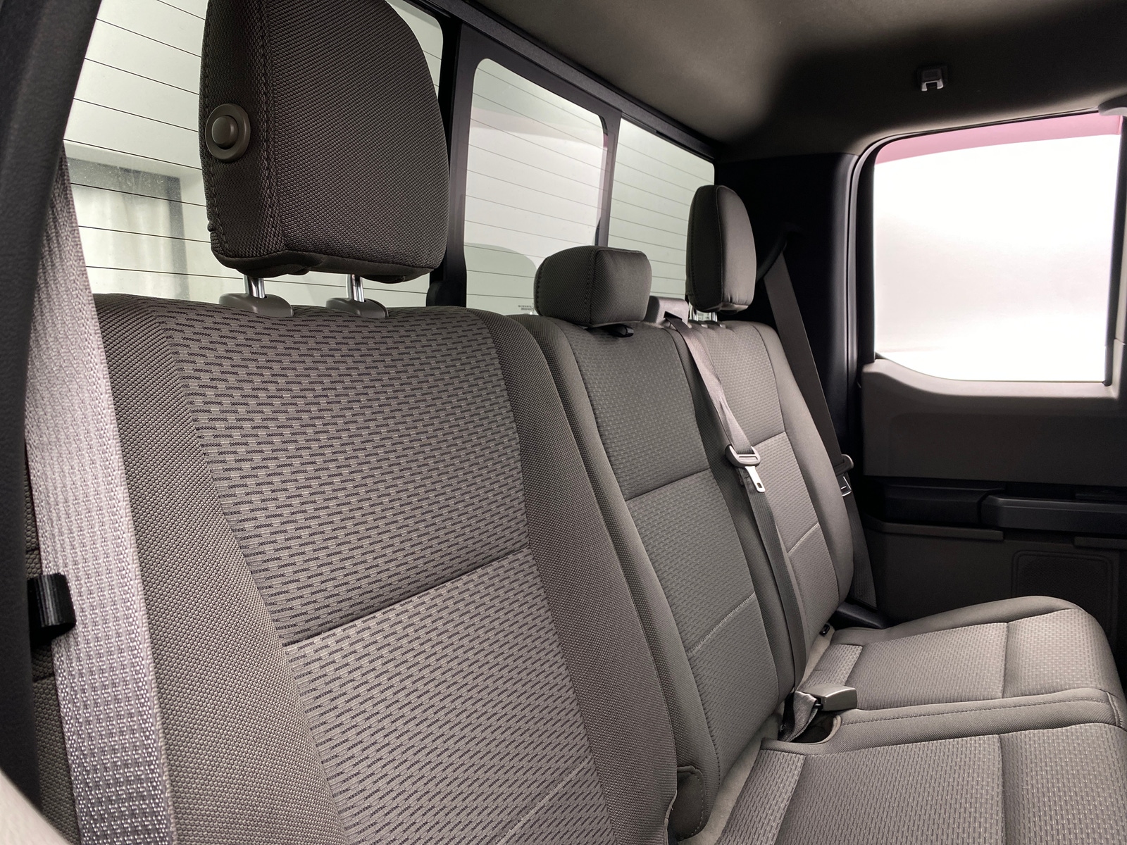 Thumbnail: 2018 Ford Econoline - 6