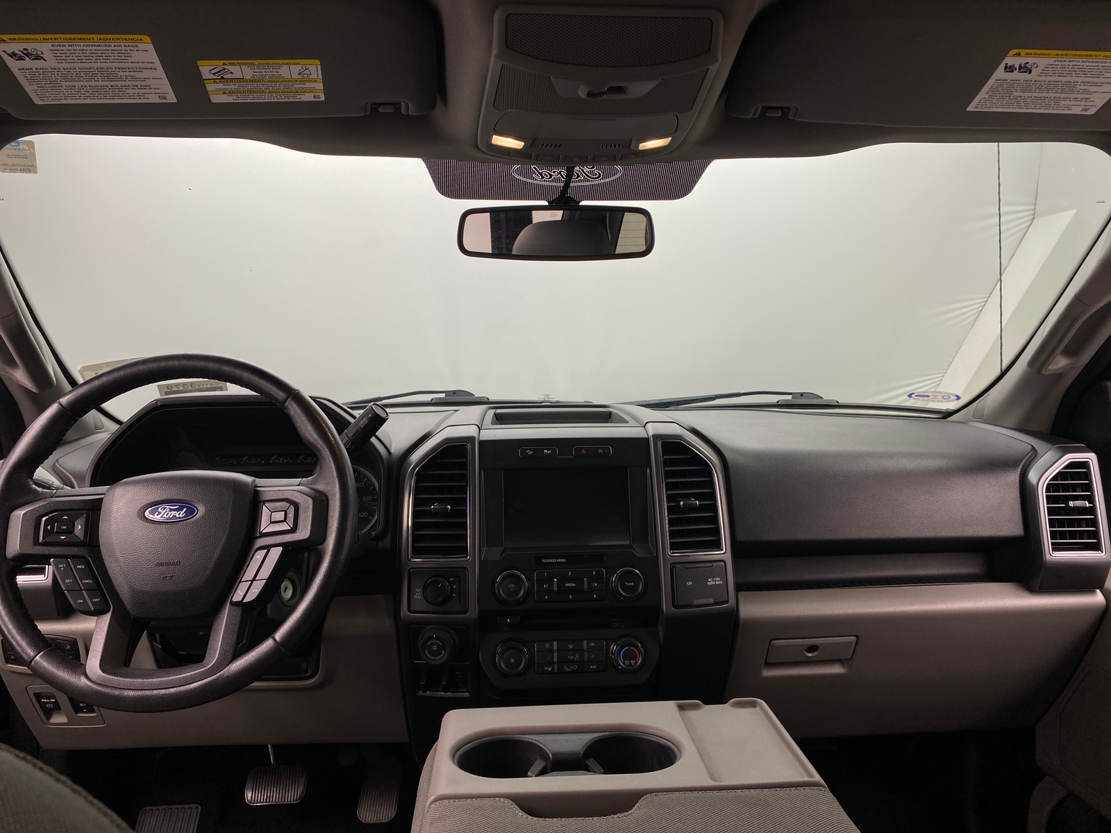 Thumbnail: 2018 Ford Econoline - 3