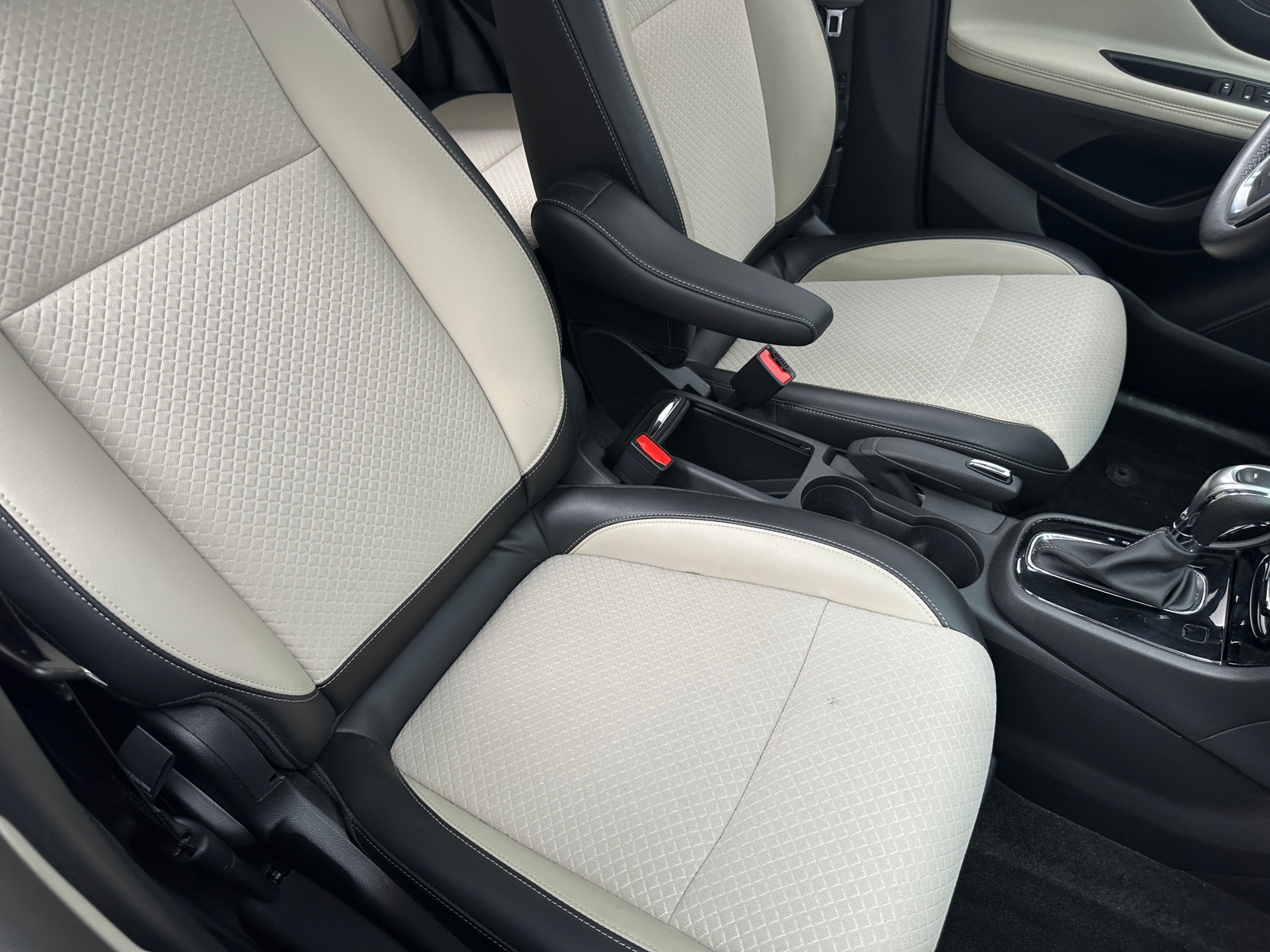 Thumbnail: 2021 Buick Encore - 2