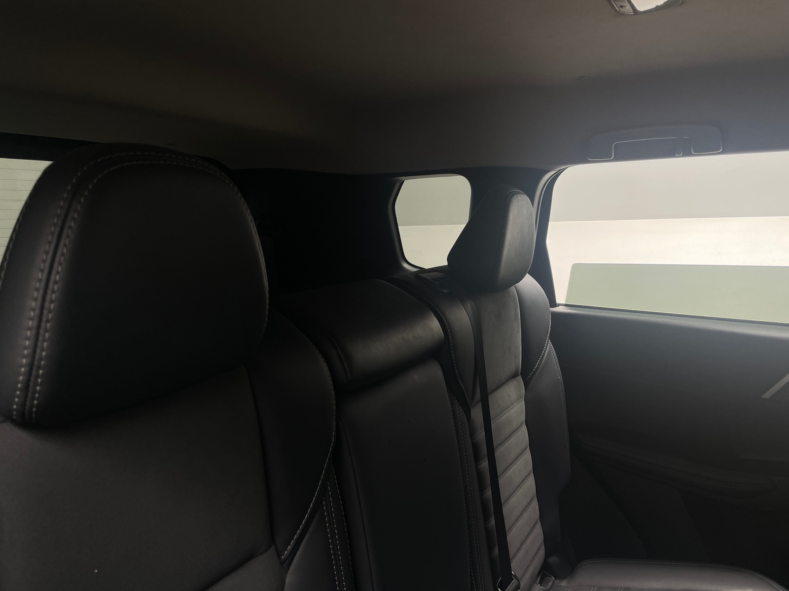 Thumbnail: 2024 Mitsubishi Outlander - 5