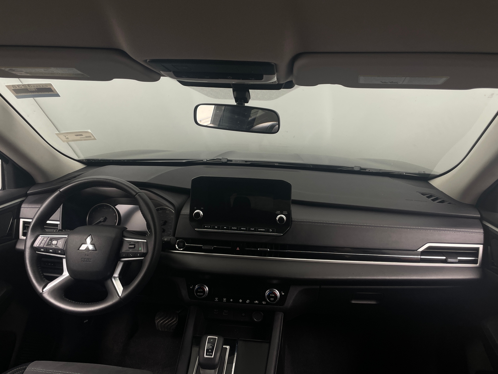 Thumbnail: 2024 Mitsubishi Outlander - 2