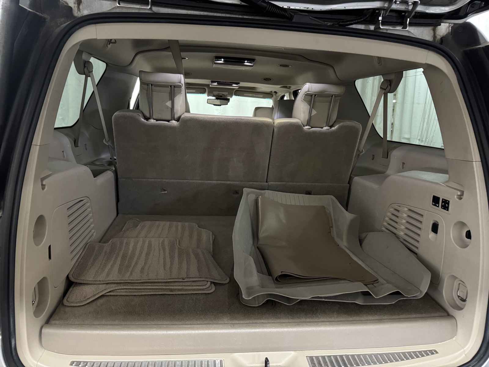 Thumbnail: 2016 GMC Yukon XL - 6