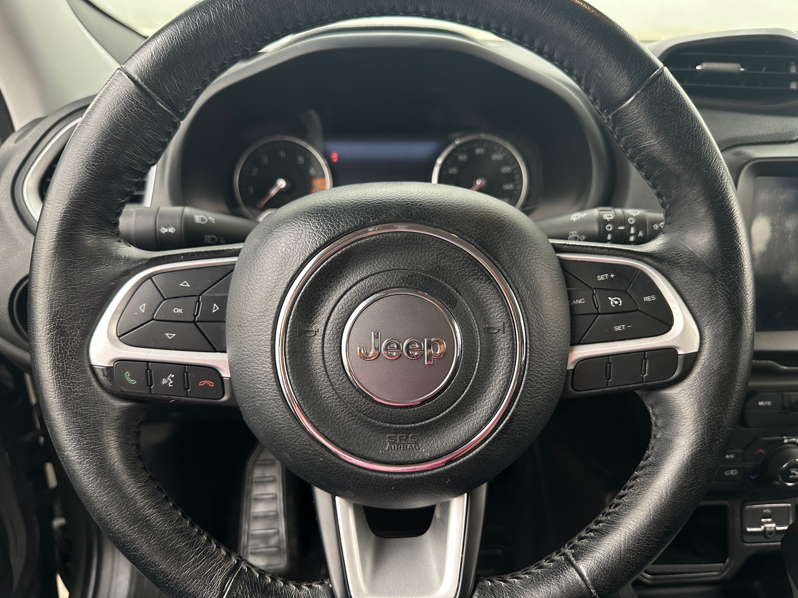 Thumbnail: 2020 Jeep Renegade - 5