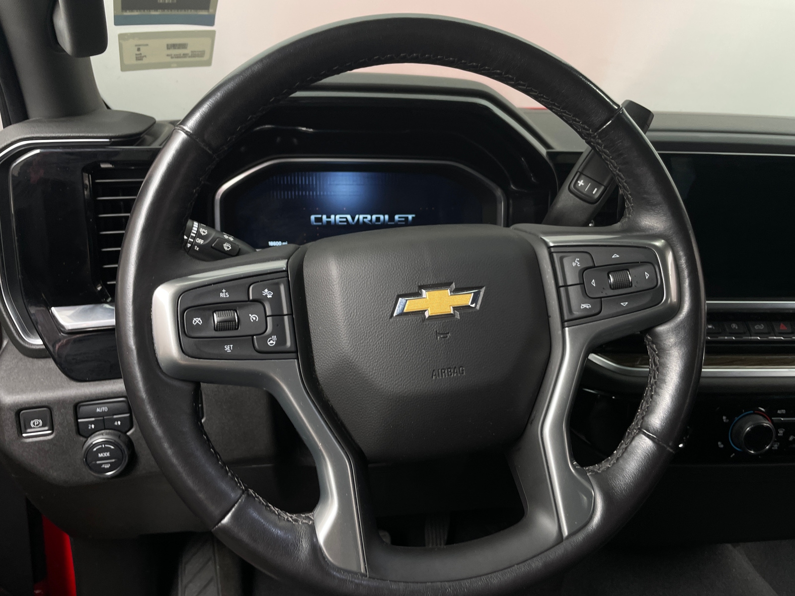Thumbnail: 2022 Chevrolet Silverado 1500 - 5