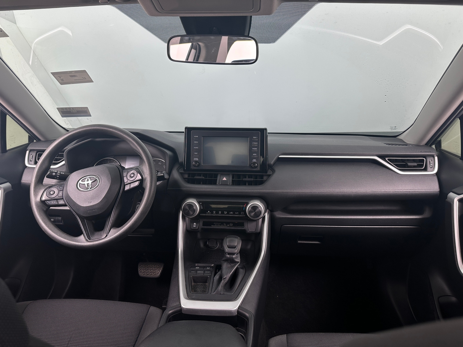 Thumbnail: 2019 Toyota RAV4 - 3