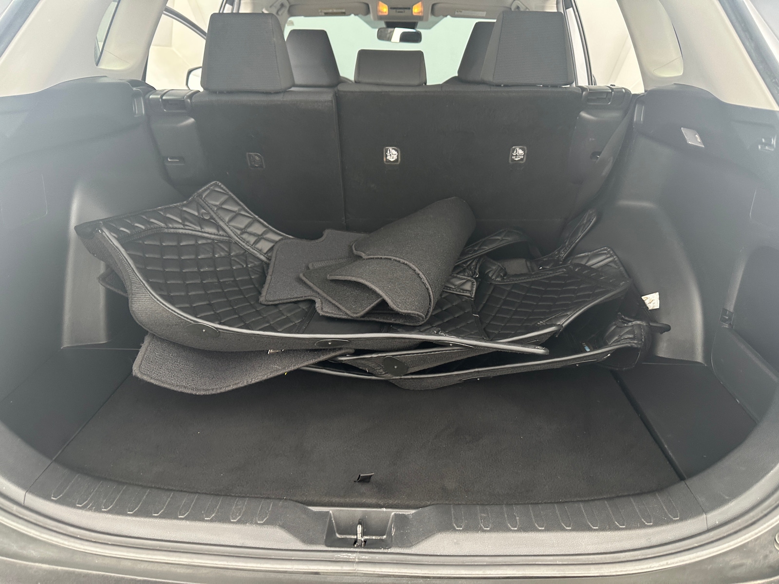 Thumbnail: 2019 Toyota RAV4 - 7