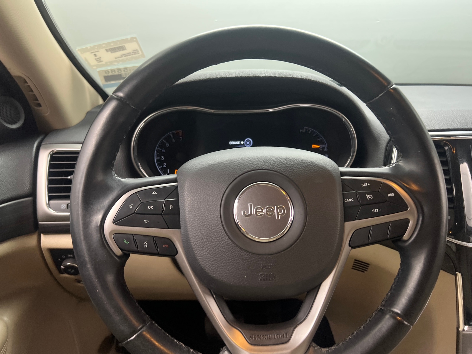 Thumbnail: 2022 Jeep Grand Cherokee - 5