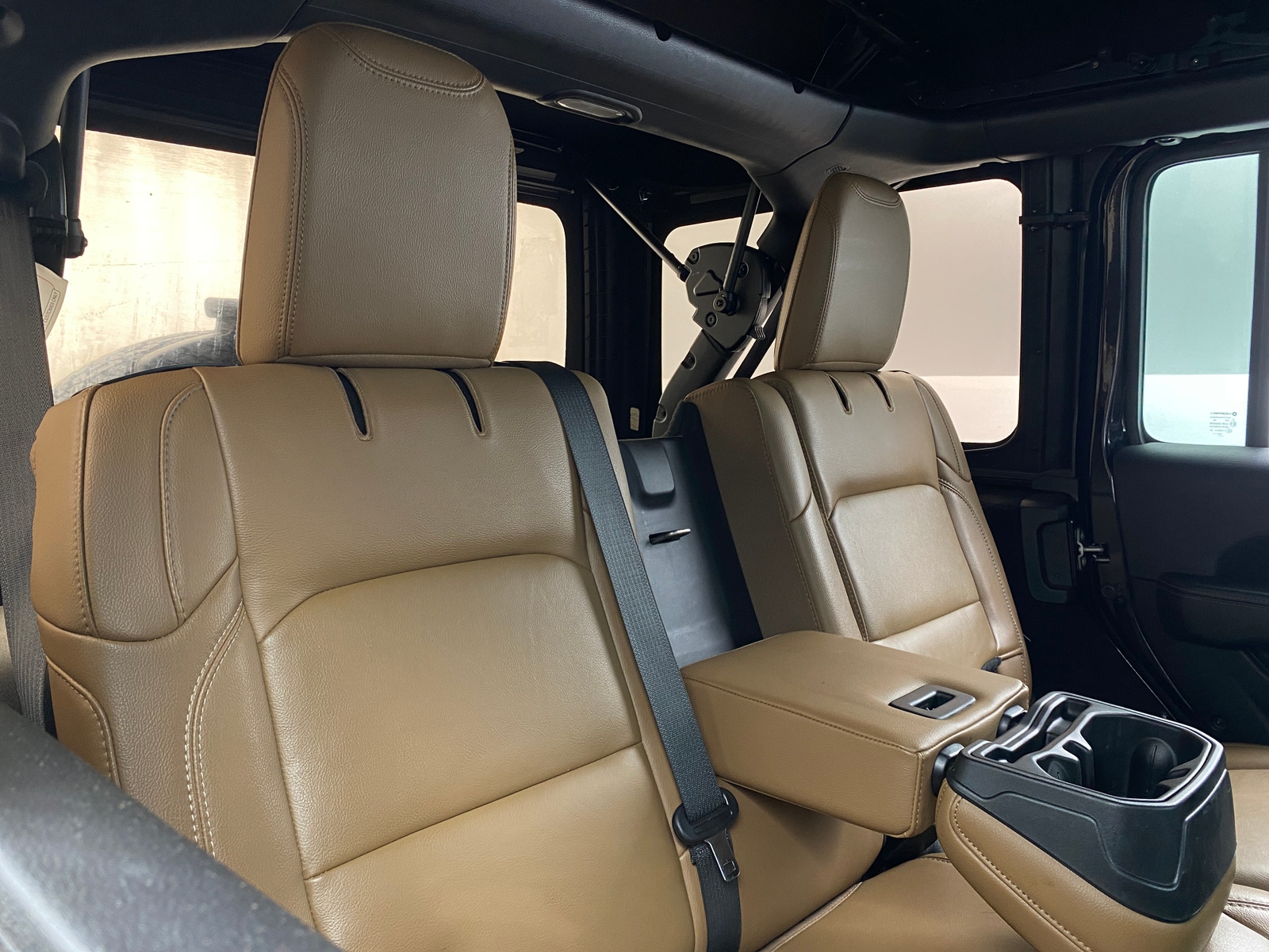 Thumbnail: 2021 Jeep Wrangler - 6