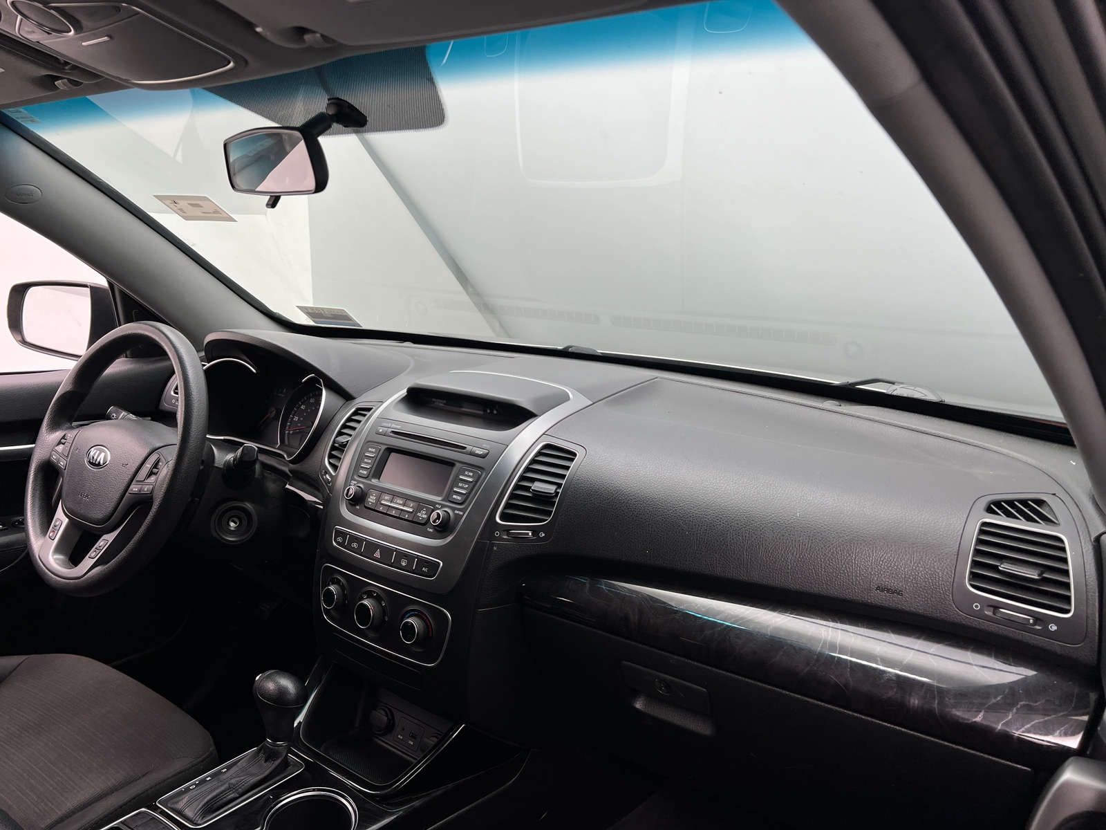 Thumbnail: 2015 Kia Sorento - 3