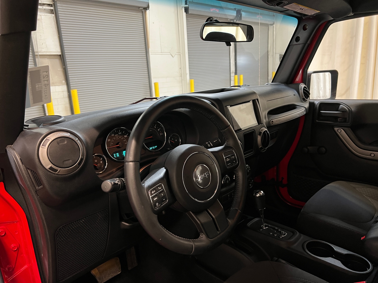 Thumbnail: 2015 Jeep Wrangler - 3