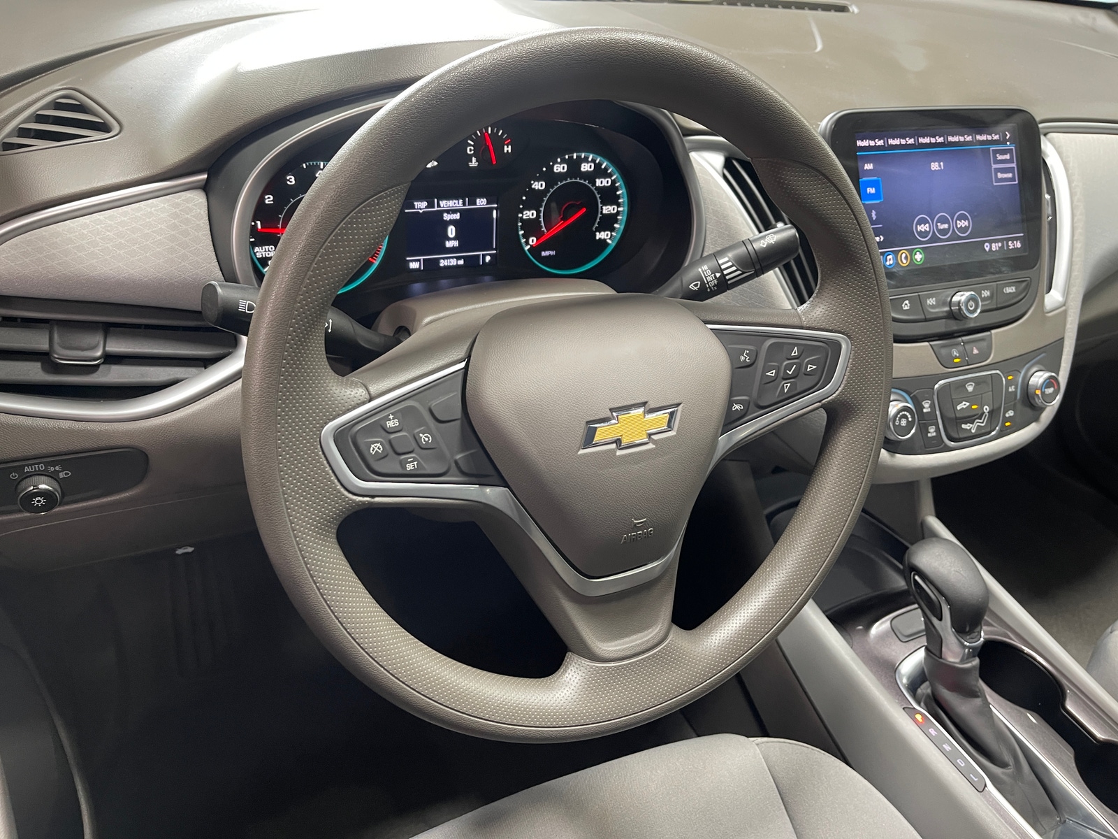 Thumbnail: 2022 Chevrolet Malibu - 5