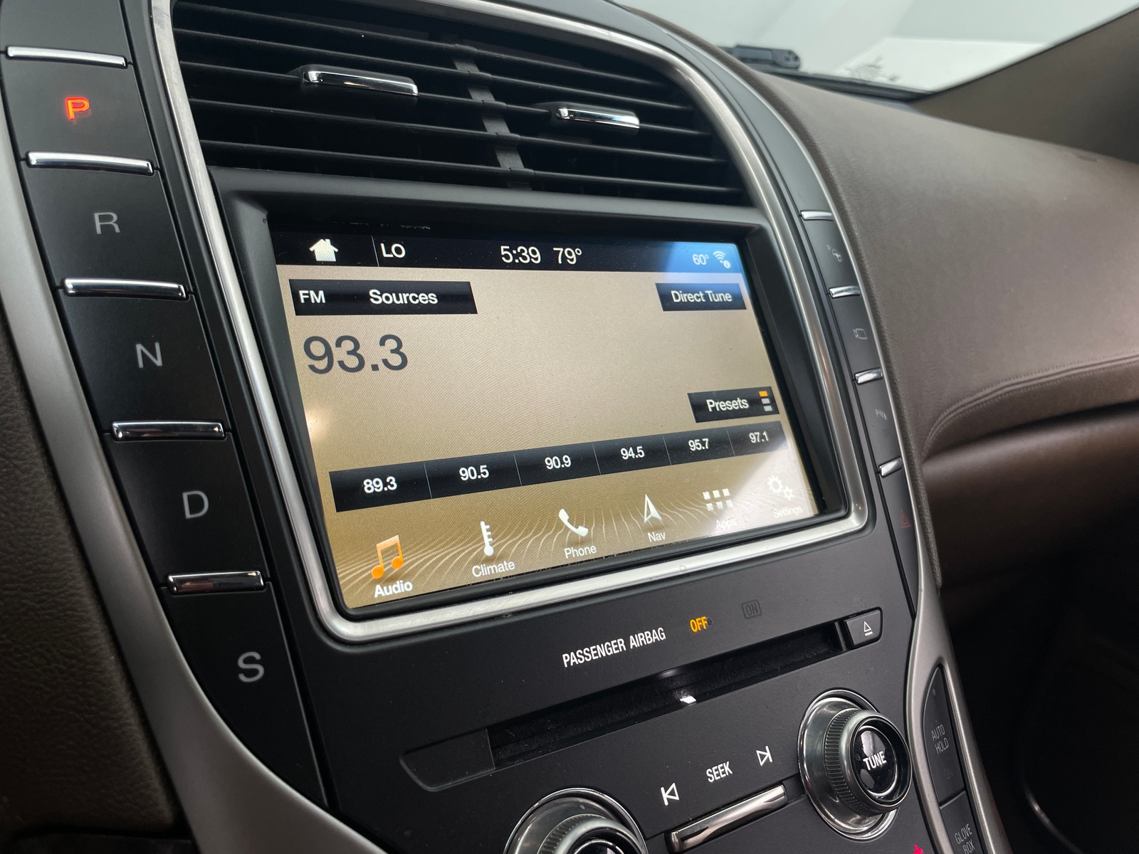 Thumbnail: 2016 Lincoln MKX - 3
