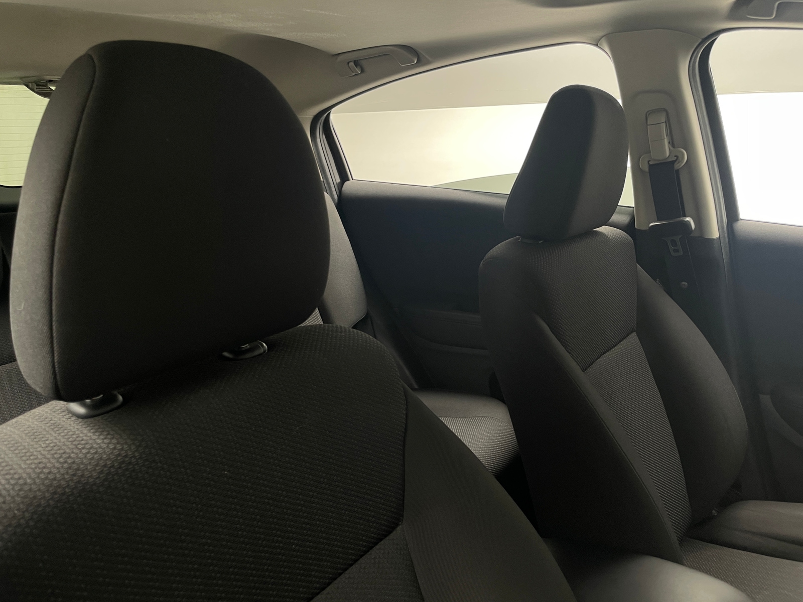 Thumbnail: 2016 Honda HR-V - 2