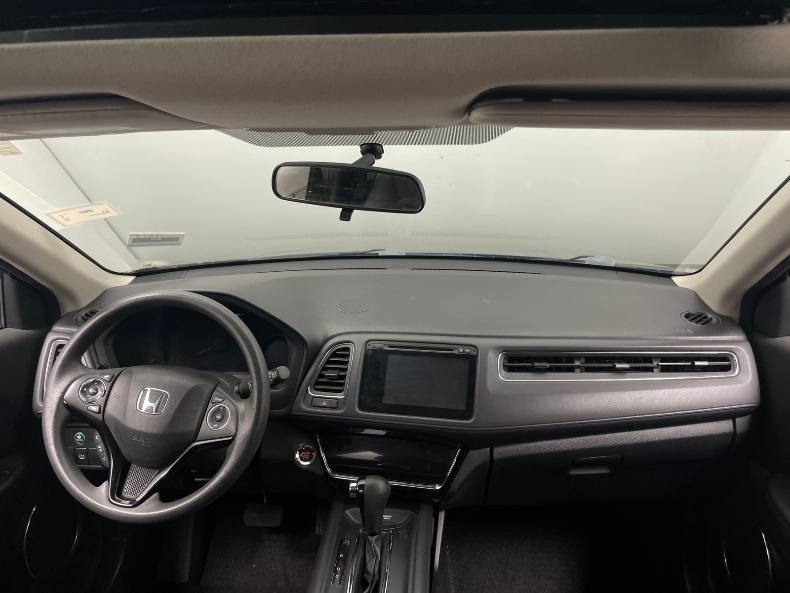Thumbnail: 2016 Honda HR-V - 3