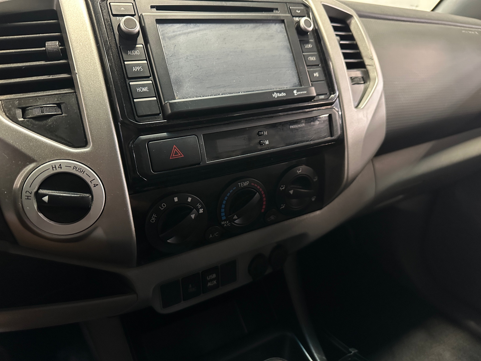 Thumbnail: 2014 Toyota Tacoma - 4
