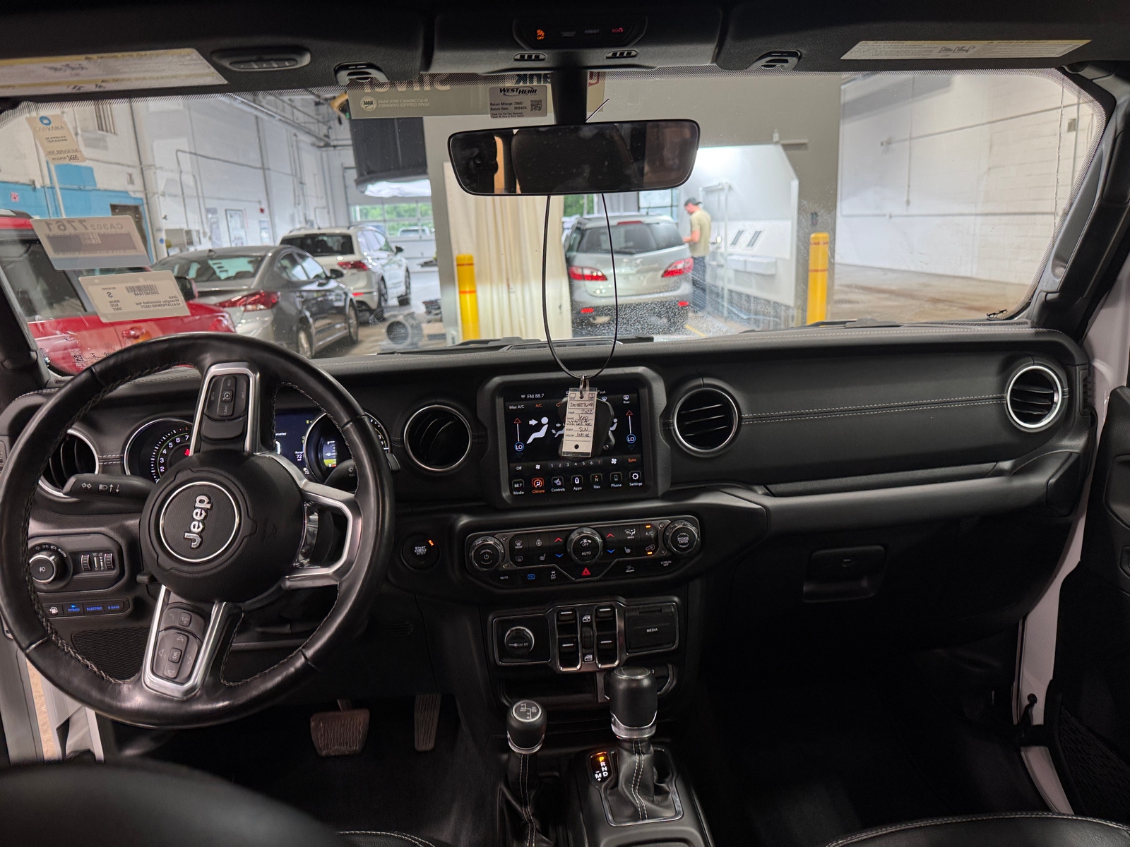 Thumbnail: 2022 Jeep Wrangler - 3