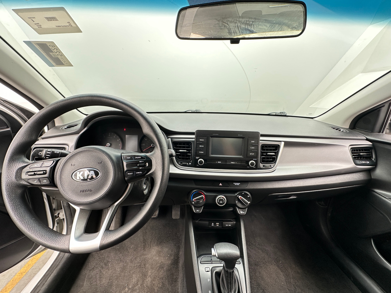 Thumbnail: 2018 Kia Rio - 3