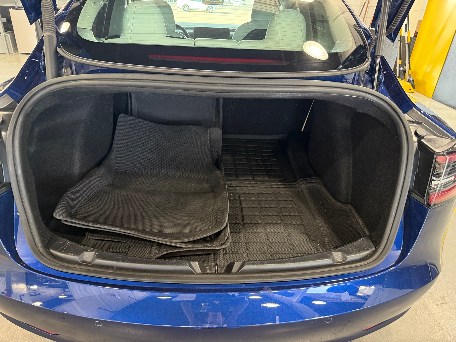 Thumbnail: 2021 Tesla Model 3 - 6