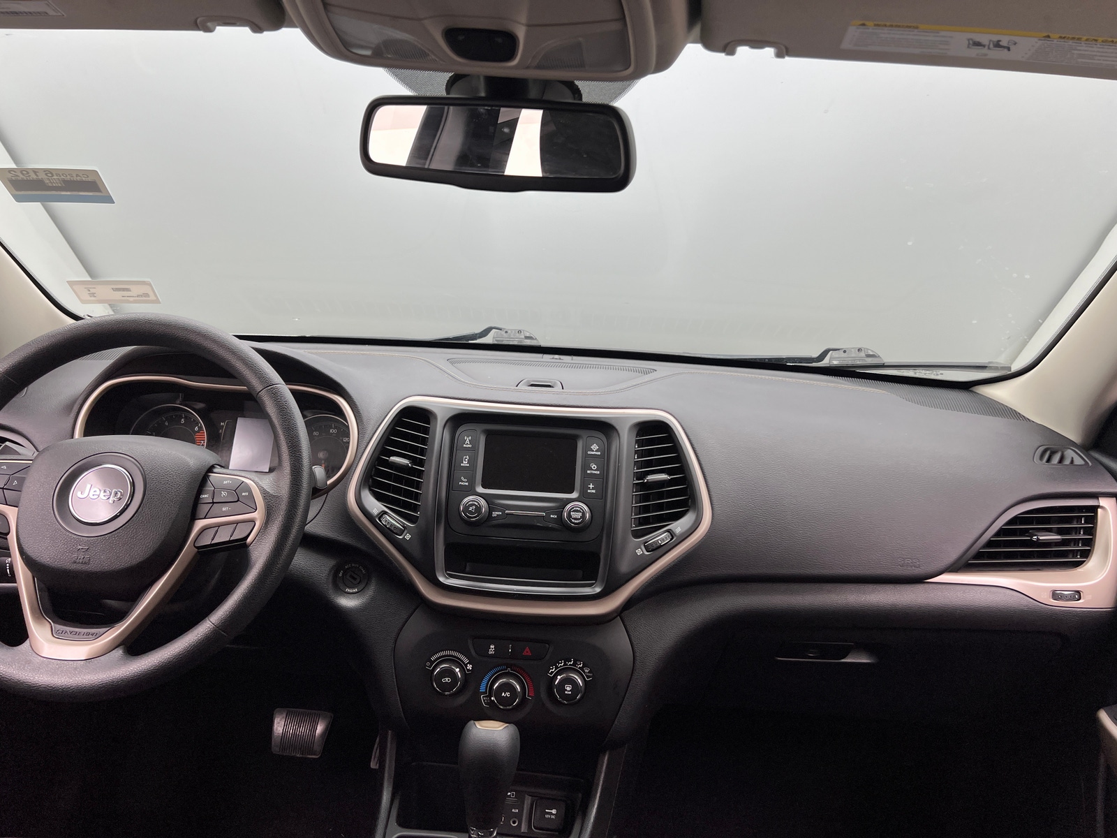 Thumbnail: 2018 Jeep Cherokee - 3
