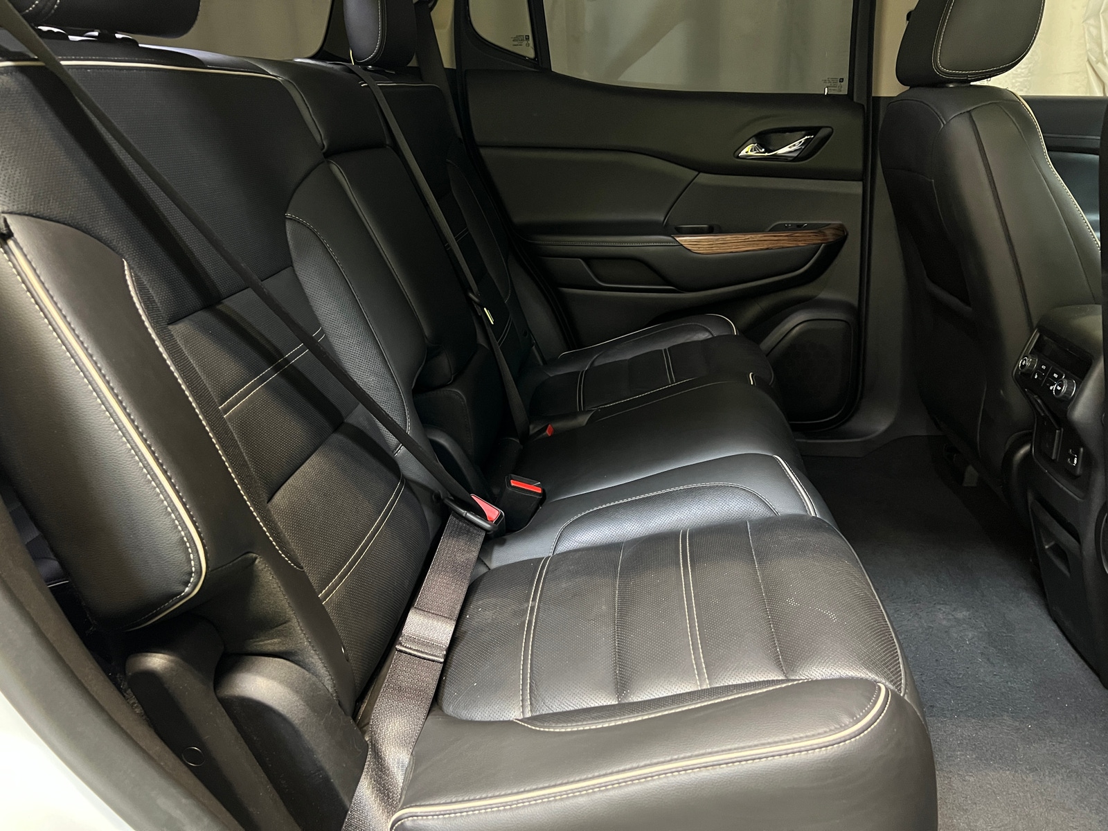 Thumbnail: 2019 GMC Acadia - 5