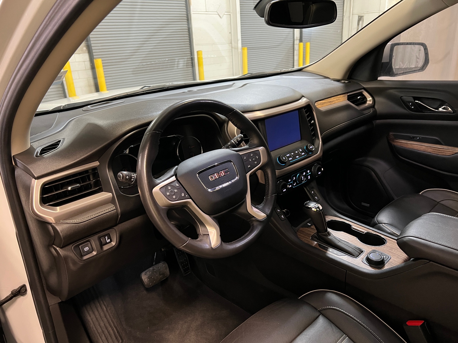 Thumbnail: 2019 GMC Acadia - 2