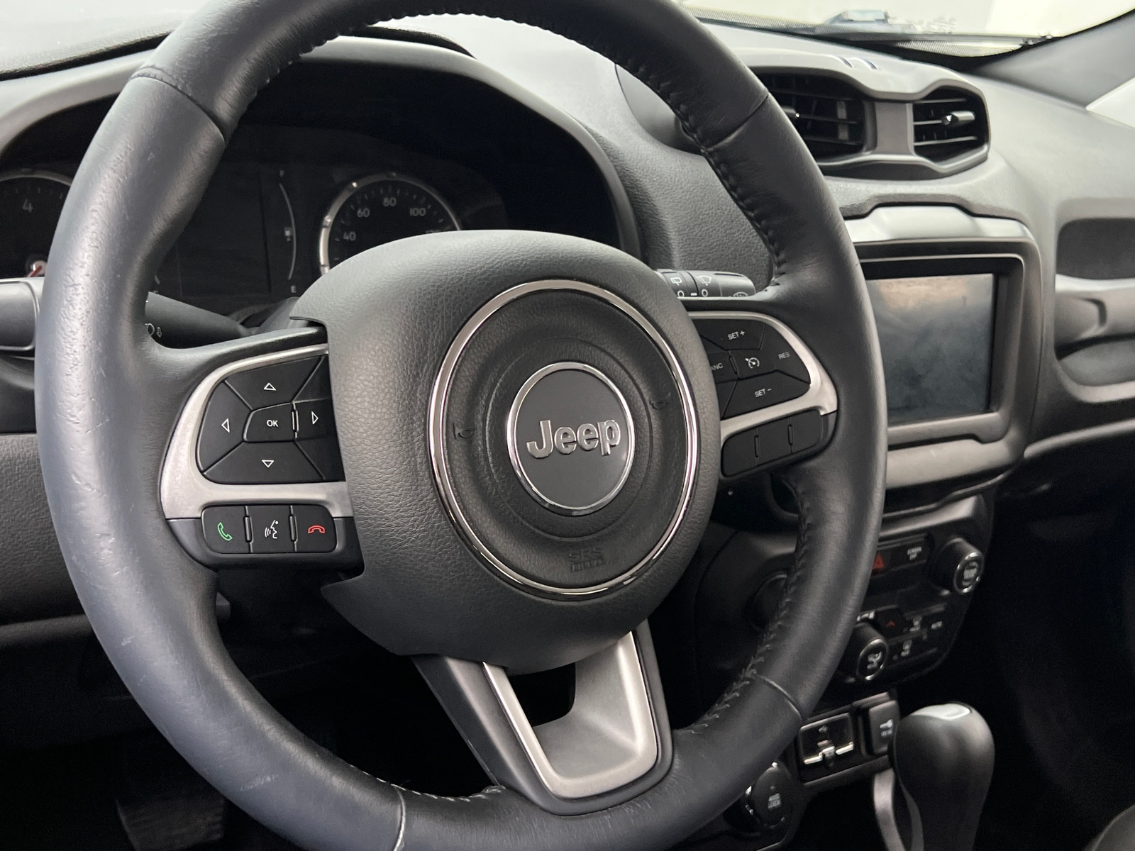 Thumbnail: 2019 Jeep Renegade - 5