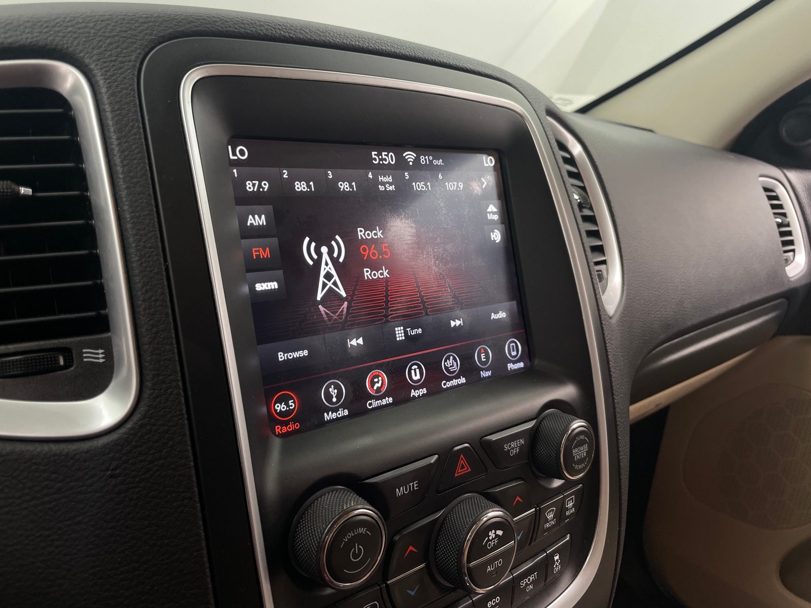 Thumbnail: 2018 Dodge Durango - 4