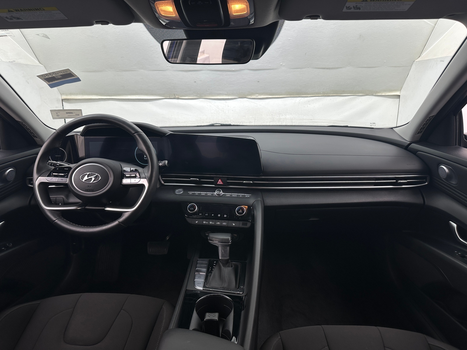 Thumbnail: 2023 Hyundai Elantra - 3