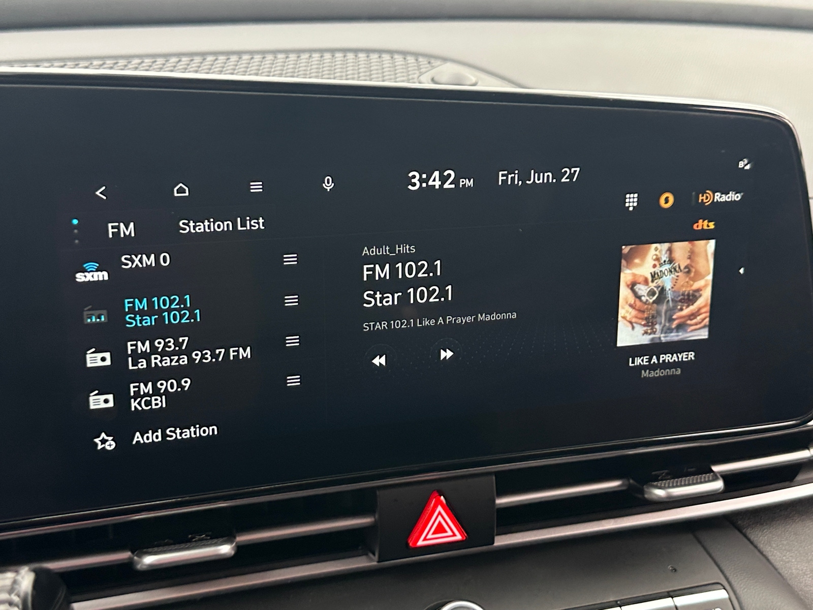 Thumbnail: 2023 Hyundai Elantra - 4