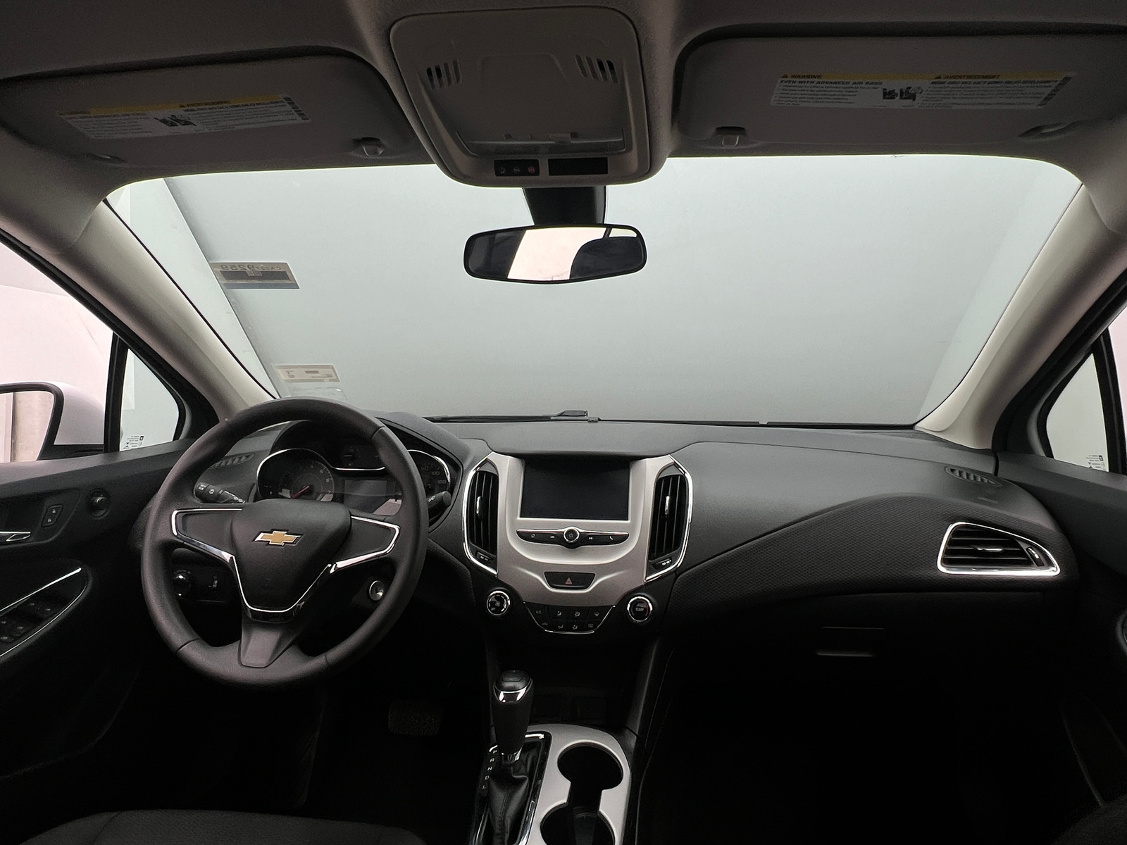 Thumbnail: 2017 Chevrolet Cruze - 3