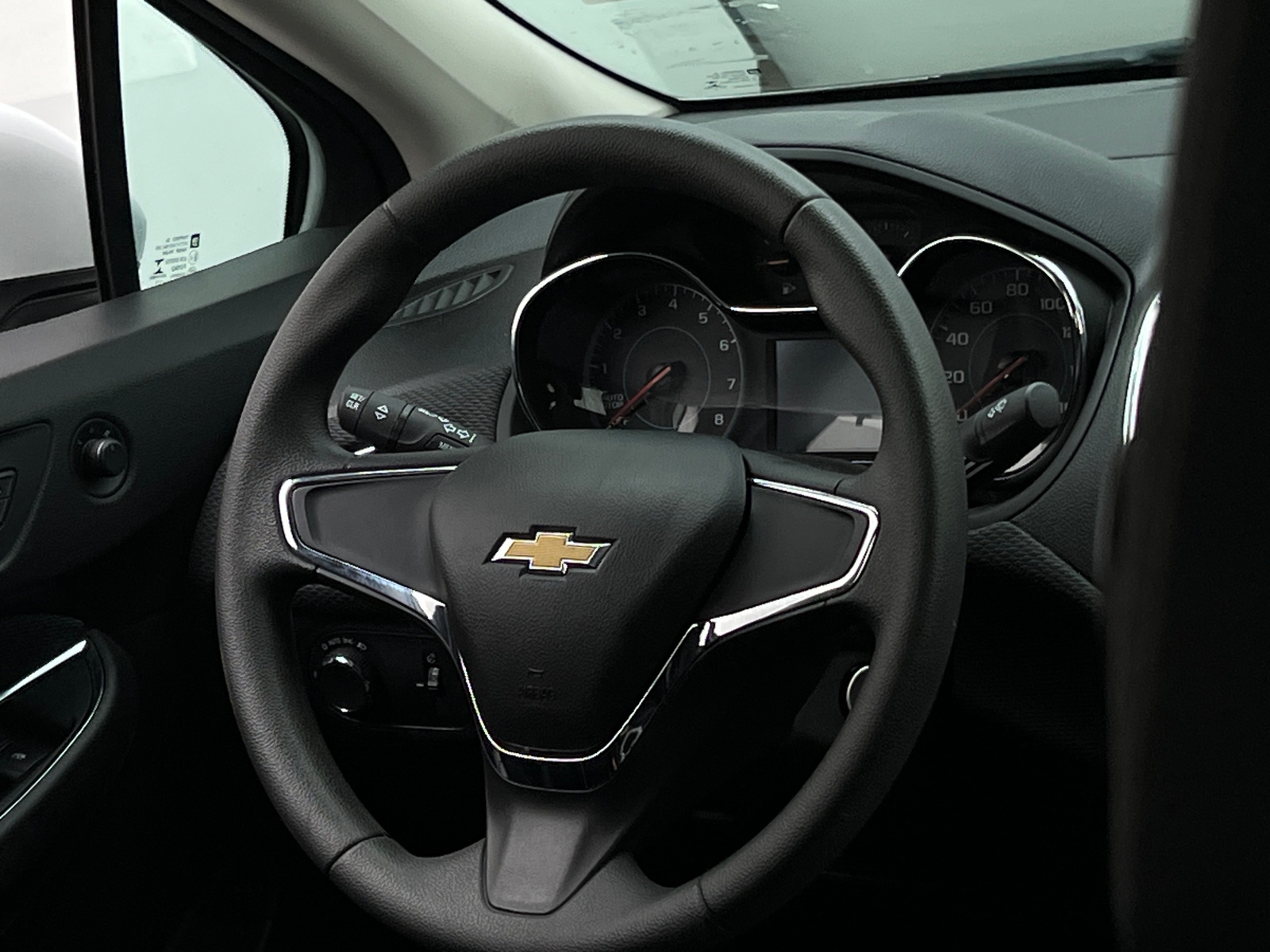 Thumbnail: 2017 Chevrolet Cruze - 5