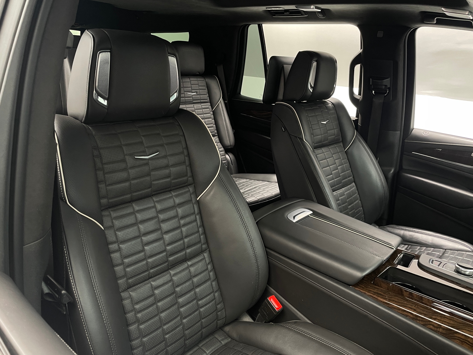 Thumbnail: 2021 Cadillac Escalade - 2