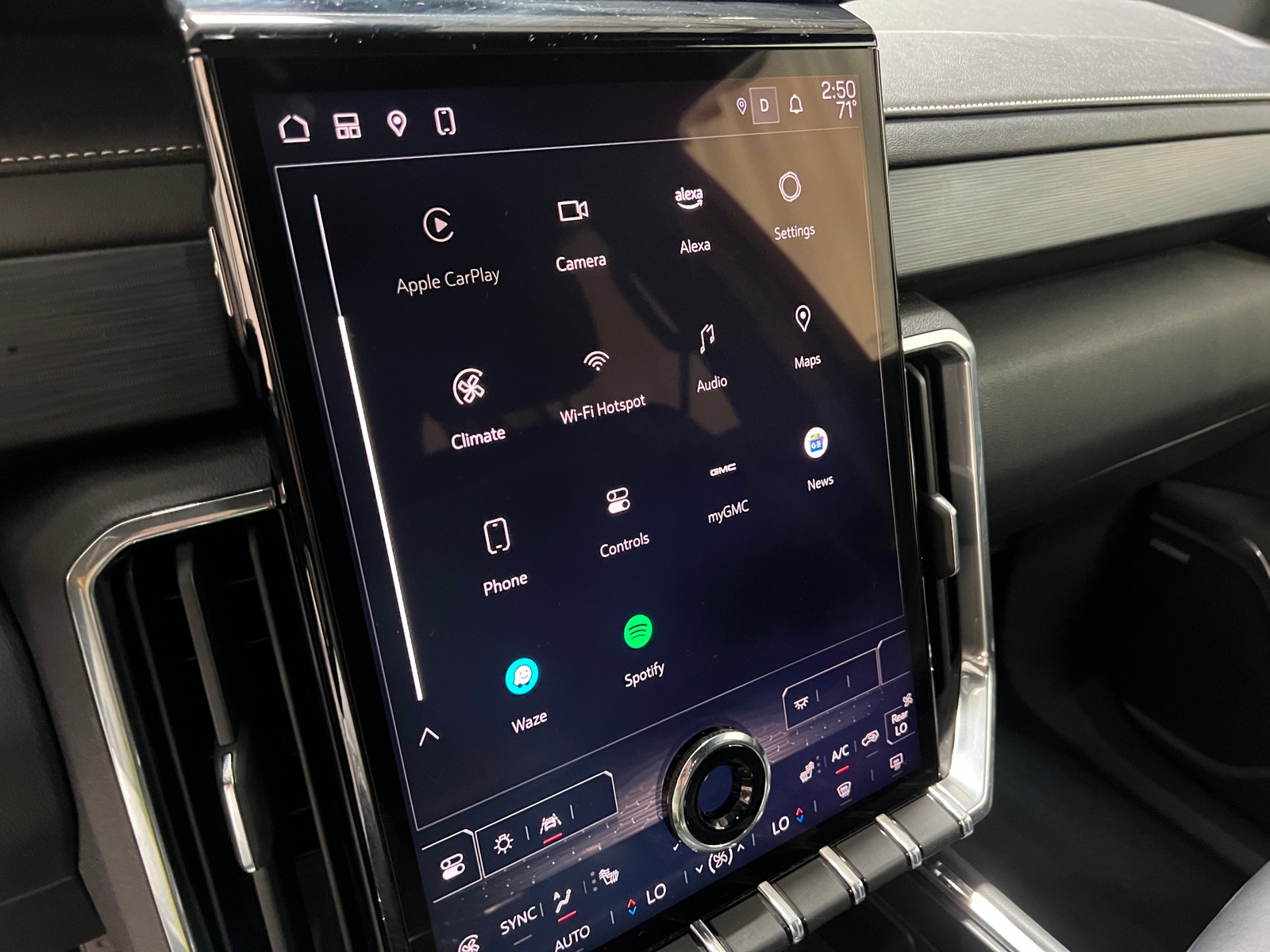 Thumbnail: 2024 GMC Acadia - 3